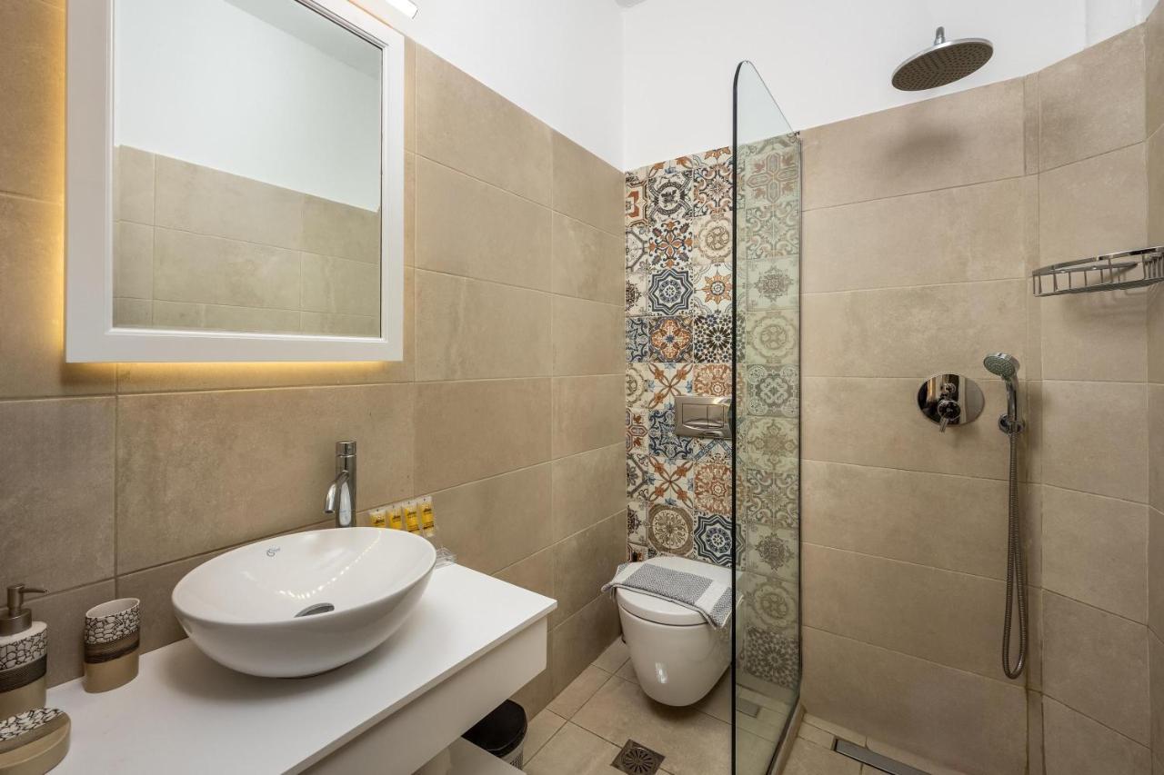 Maravelia'S Rooms Σύμη Εξωτερικό φωτογραφία